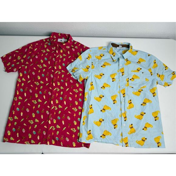 Disney Set of 2 Men’s Buttons Down Shirt Cotton Short Sleeve Size S - Picture 1 of 14
